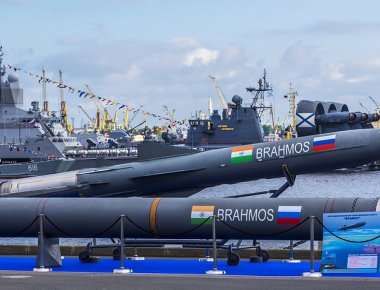 Ρωσία: Το υπερηχητικό βλήμα BrahMos είναι έτοιμο για παράδοση και σε τρίτες χώρες